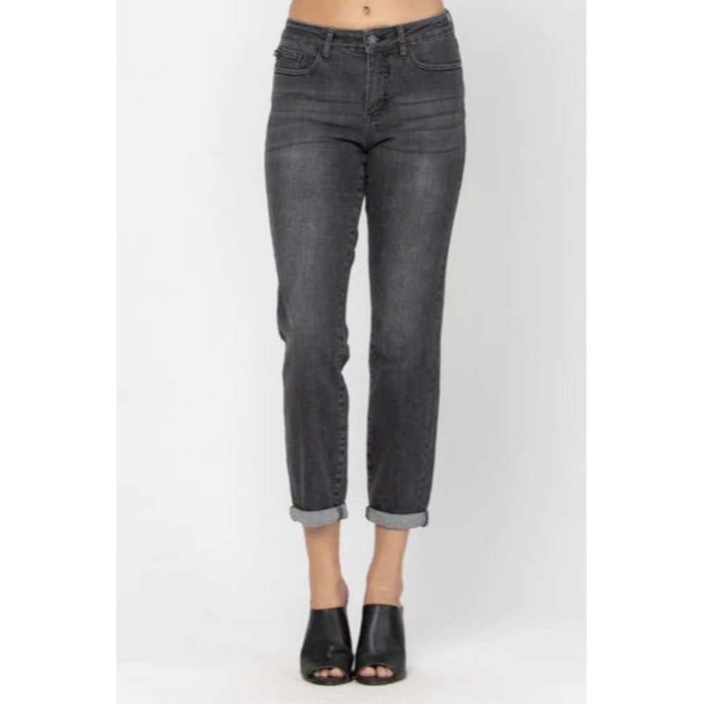 Judy Blue Plus Mid Rise Black Boyfriend Jean